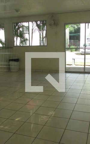 Apartamento para alugar com 60m², 2 quartos e sem vagaÁrea comum