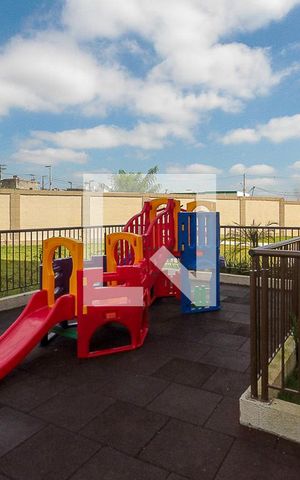 Apartamento à venda com 43m², 2 quartos e 1 vaga Apartamento à venda com 43m², 2 quartos e 1 vagaÁrea comum - Playground
