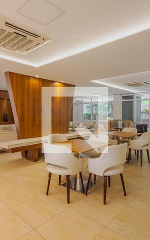 Apartamento para alugar com 34m², 1 quarto e 1 vagaÁrea comum