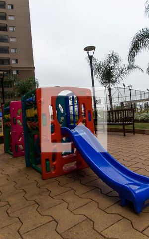 Apartamento à venda com 76m², 2 quartos e sem vagaÁrea comum - Playground