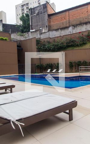 Apartamento à venda com 76m², 2 quartos e sem vagaPiscina