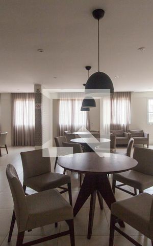 Apartamento à venda com 76m², 2 quartos e sem vagaÁrea comum - Salão de festas