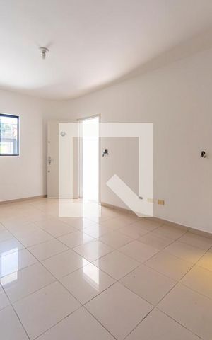 Casa à venda com 170m², 3 quartos e 4 vagas Casa à venda com 170m², 3 quartos e 4 vagasSala