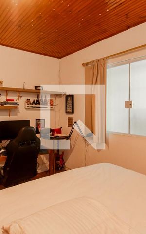 Casa à venda com 368m², 3 quartos e 2 vagas Casa à venda com 368m², 3 quartos e 2 vagasQuarto 1