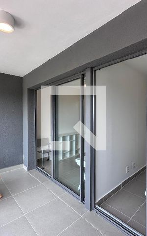 Apartamento à venda com 41m², 1 quarto e sem vagaSacada