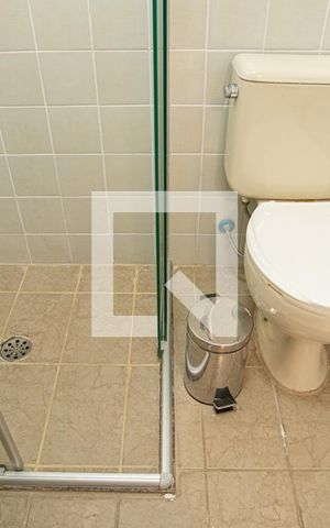 Studio à venda com 29m², 1 quarto e 1 vaga Studio à venda com 29m², 1 quarto e 1 vagaBanheiro