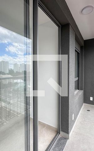 Apartamento à venda com 37m², 2 quartos e sem vagaSacada
