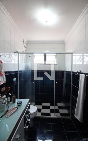 Apartamento à venda com 180m², 3 quartos e 4 vagasQuarto 2 - Suíte Banheiro