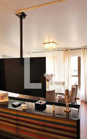 Apartamento à venda com 180m², 3 quartos e 4 vagasSala