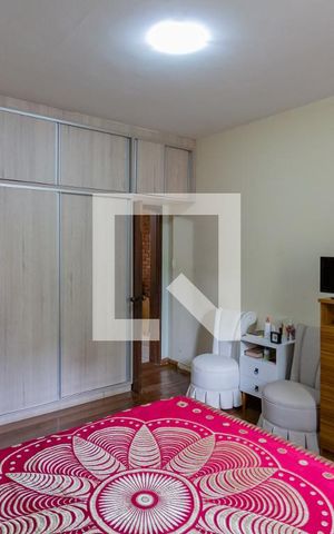 Casa de condomínio à venda com 555m², 4 quartos e 4 vagas Casa de condomínio à venda com 555m², 4 quartos e 4 vagasSuíte 2