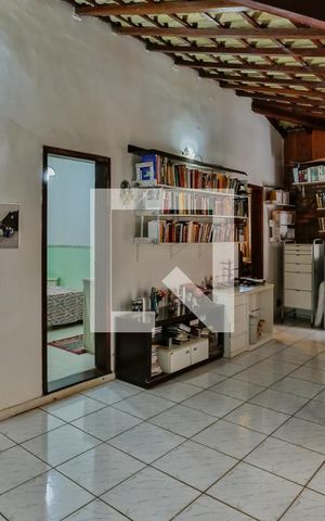 Casa de condomínio à venda com 555m², 4 quartos e 4 vagas Casa de condomínio à venda com 555m², 4 quartos e 4 vagasCorredor