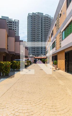 Casa de condomínio à venda com 75m², 2 quartos e 1 vaga Casa de condomínio à venda com 75m², 2 quartos e 1 vagaÁrea comum