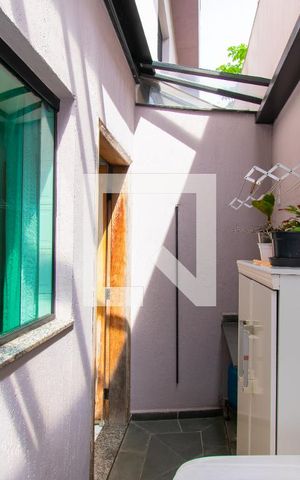 Casa de condomínio à venda com 75m², 2 quartos e 1 vaga Casa de condomínio à venda com 75m², 2 quartos e 1 vagaÁrea de Serviço