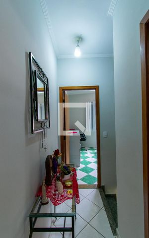 Casa de condomínio à venda com 75m², 2 quartos e 1 vaga Casa de condomínio à venda com 75m², 2 quartos e 1 vagaHall