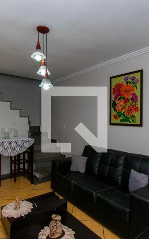 Casa de condomínio à venda com 75m², 2 quartos e 1 vaga Casa de condomínio à venda com 75m², 2 quartos e 1 vagaSala