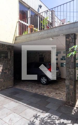 Casa à venda com 250m², 3 quartos e 3 vagasGaragem