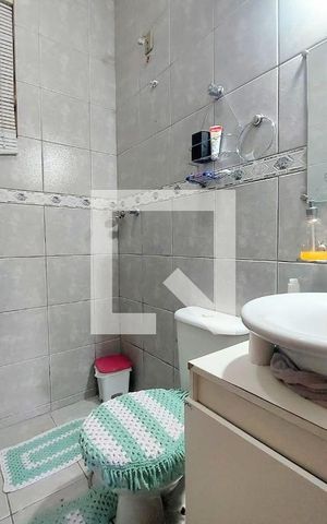 Casa à venda com 300m², 2 quartos e 5 vagasBanheiro 1