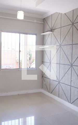 Casa de condomínio para alugar com 117m², 2 quartos e 1 vagaSala