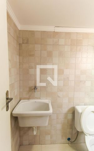 Studio para alugar com 18m², 1 quarto e sem vaga Studio para alugar com 18m², 1 quarto e sem vagaBanheiro
