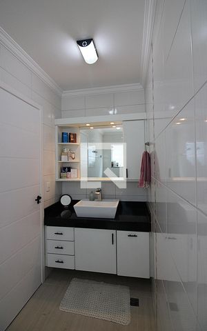 Casa à venda com 300m², 3 quartos e 4 vagasSuíte 3 Banheiro