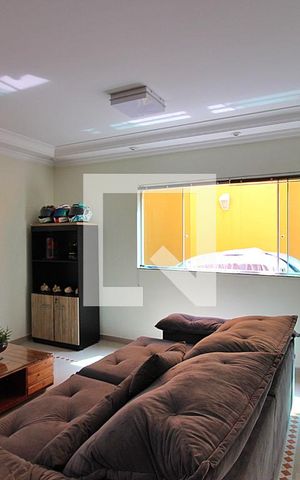 Casa à venda com 300m², 3 quartos e 4 vagasSala 2
