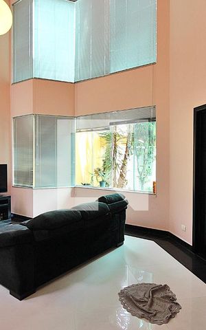 Casa à venda com 300m², 3 quartos e 4 vagasSala 1