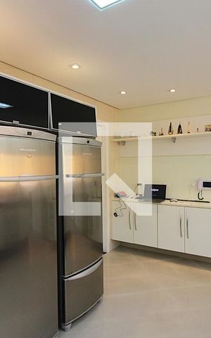 Casa à venda com 300m², 3 quartos e 4 vagasCozinha