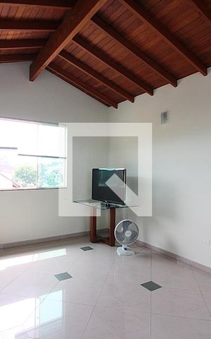 Casa à venda com 300m², 3 quartos e 4 vagasSala de TV