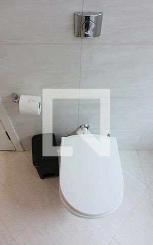 Casa à venda com 300m², 3 quartos e 4 vagasSuíte 2 Banheiro
