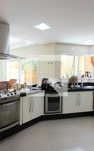 Casa à venda com 300m², 3 quartos e 4 vagasCozinha