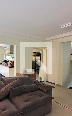 Casa à venda com 300m², 3 quartos e 4 vagasSala 2