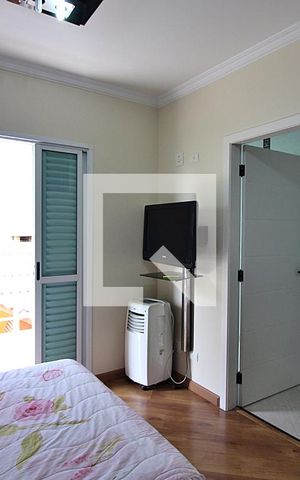 Casa à venda com 300m², 3 quartos e 4 vagasSuíte 2