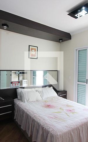 Casa à venda com 300m², 3 quartos e 4 vagasSuíte 2