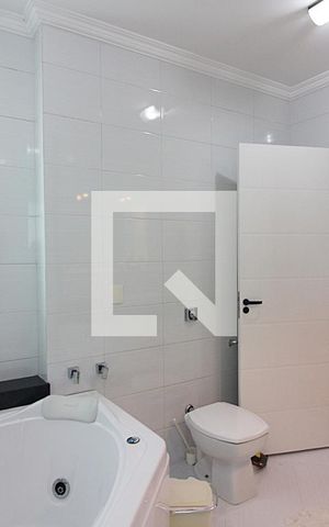 Casa à venda com 300m², 3 quartos e 4 vagasSuíte 1 Banheiro