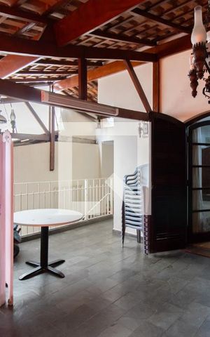 Casa à venda com 162m², 3 quartos e 2 vagas Casa à venda com 162m², 3 quartos e 2 vagasVaranda da Sala