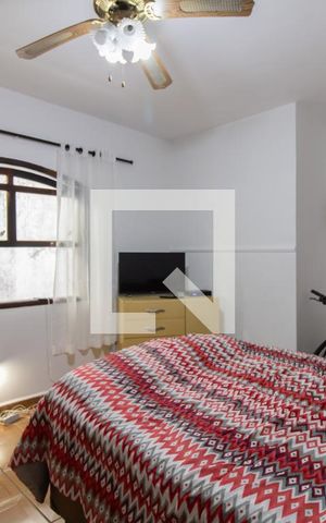 Casa à venda com 162m², 3 quartos e 2 vagas Casa à venda com 162m², 3 quartos e 2 vagasQuarto 3