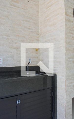 Casa à venda com 170m², 3 quartos e 2 vagasÁrea - Churrasqueira