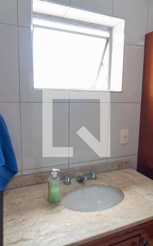 Apartamento à venda com 70m², 2 quartos e 1 vaga Apartamento à venda com 70m², 2 quartos e 1 vagaBanheiro