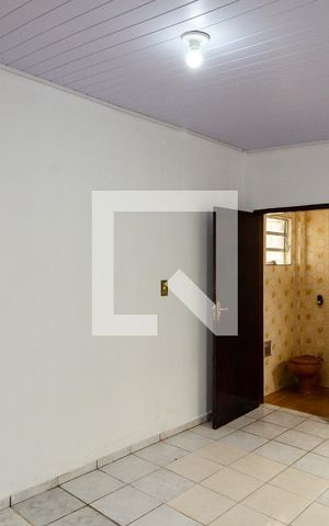 Casa à venda com 330m², 4 quartos e 3 vagas Casa à venda com 330m², 4 quartos e 3 vagasSuíte 2