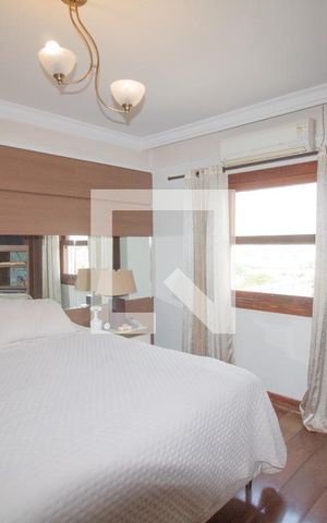 Casa para alugar com 334m², 4 quartos e 5 vagas Casa para alugar com 334m², 4 quartos e 5 vagasSuíte Master