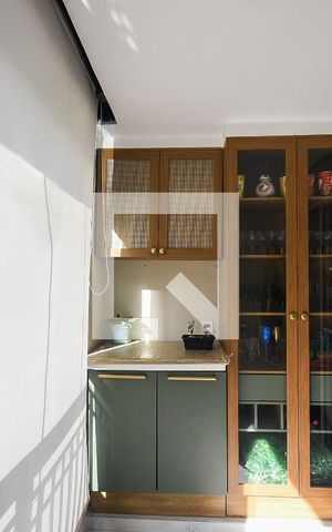 Apartamento à venda com 70m², 3 quartos e 1 vaga Apartamento à venda com 70m², 3 quartos e 1 vagaVaranda
