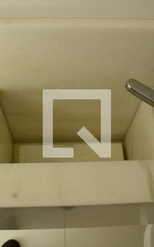Casa de condomínio para alugar com 150m², 4 quartos e 3 vagasLavabo