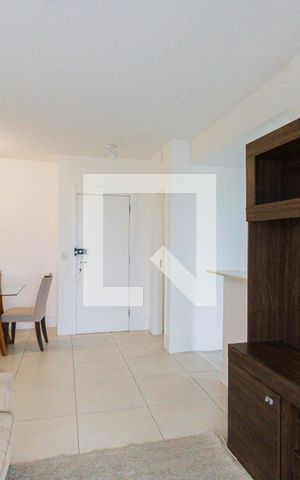 Apartamento para alugar com 90m², 3 quartos e 1 vaga Apartamento para alugar com 90m², 3 quartos e 1 vagaSala
