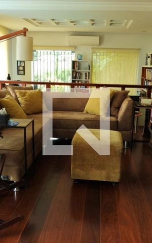 Casa à venda com 344m², 4 quartos e 4 vagasMezanino 