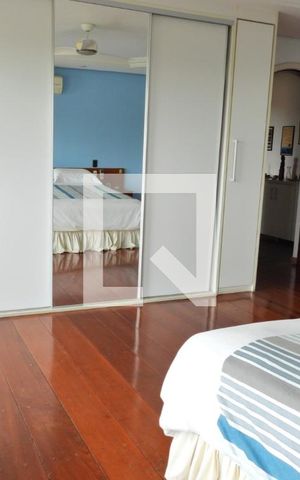 Casa à venda com 344m², 4 quartos e 4 vagasQuarto