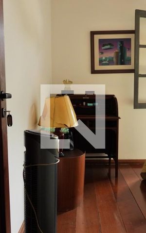 Casa à venda com 344m², 4 quartos e 4 vagasQuarto