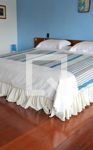 Casa à venda com 344m², 4 quartos e 4 vagasQuarto