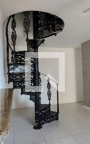 Apartamento à venda com 111m², 3 quartos e 1 vaga Apartamento à venda com 111m², 3 quartos e 1 vagaSala