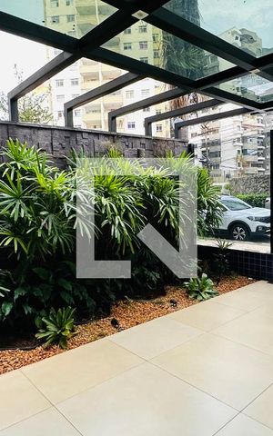 Apartamento para alugar com 130m², 4 quartos e 2 vagas Apartamento para alugar com 130m², 4 quartos e 2 vagasHall de entrada