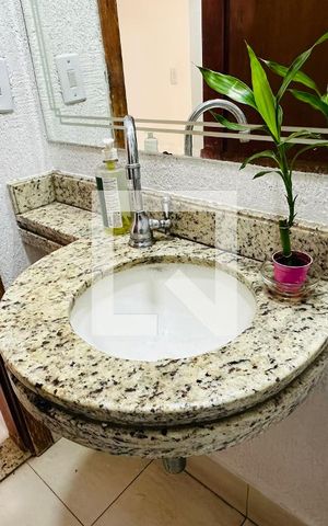 Apartamento para alugar com 130m², 4 quartos e 2 vagas Apartamento para alugar com 130m², 4 quartos e 2 vagasLavabo